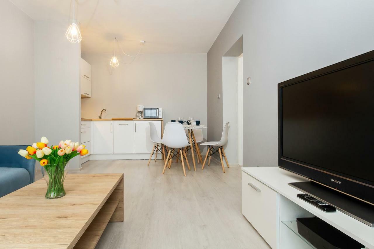 Apartament Swietojanska Przy Nabrzezu By Noclegi Renters Gdynia Exterior photo